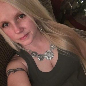 Meet your Posher, Tammy lynn